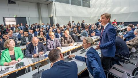AfD Ausschussvorsitz: Schwarz-Rot will AfD-Politiker als Ausschussvorsitzende verhindern