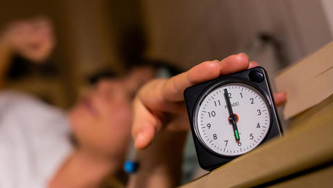 Nur noch fünf Minuten: Schlummertaste in Deutschland beliebt