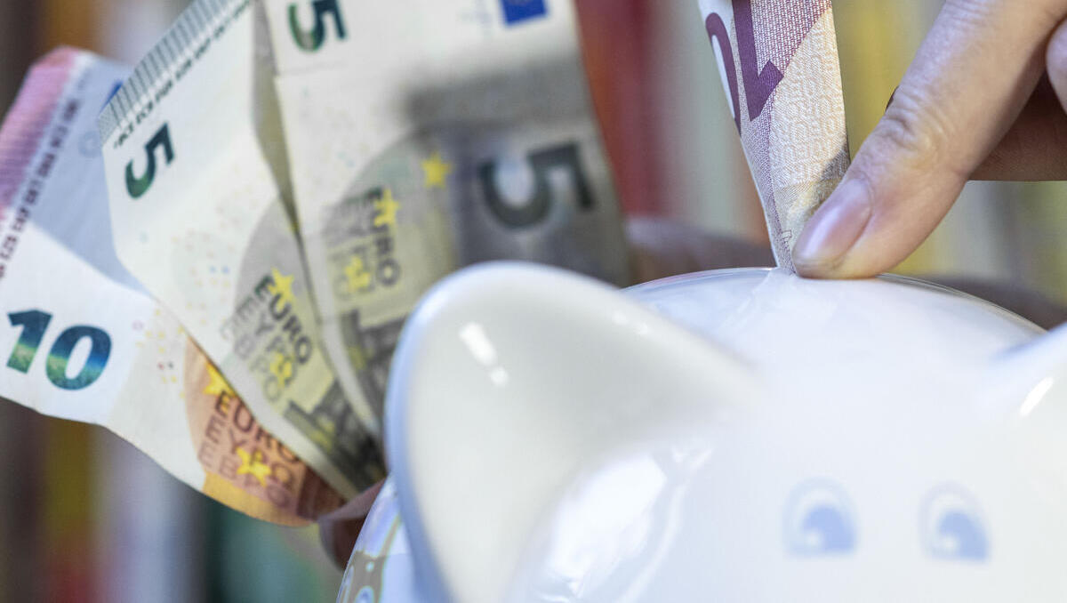 Deutsche sparen weniger: International aber weit vorn Deutsche sparen weniger: International aber weit vorn