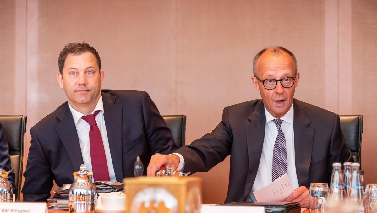 Bundeshaushalt beschlossen: Kabinett billigt Etat - hohe Schulden und steigenden Militärausgaben