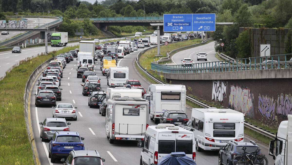 Deutsche fahren wieder mehr Auto