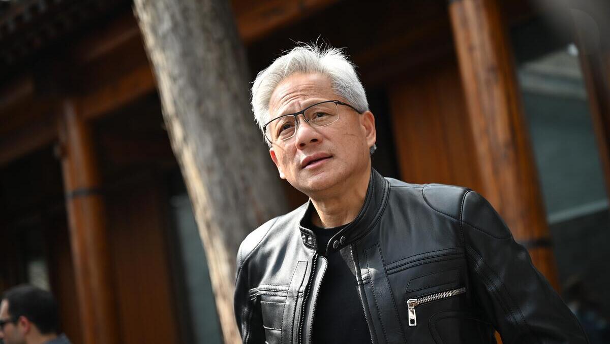 Nvidia-Aktie im Fokus: Jensen Huang stellt OpenAI-Investitionen infrage