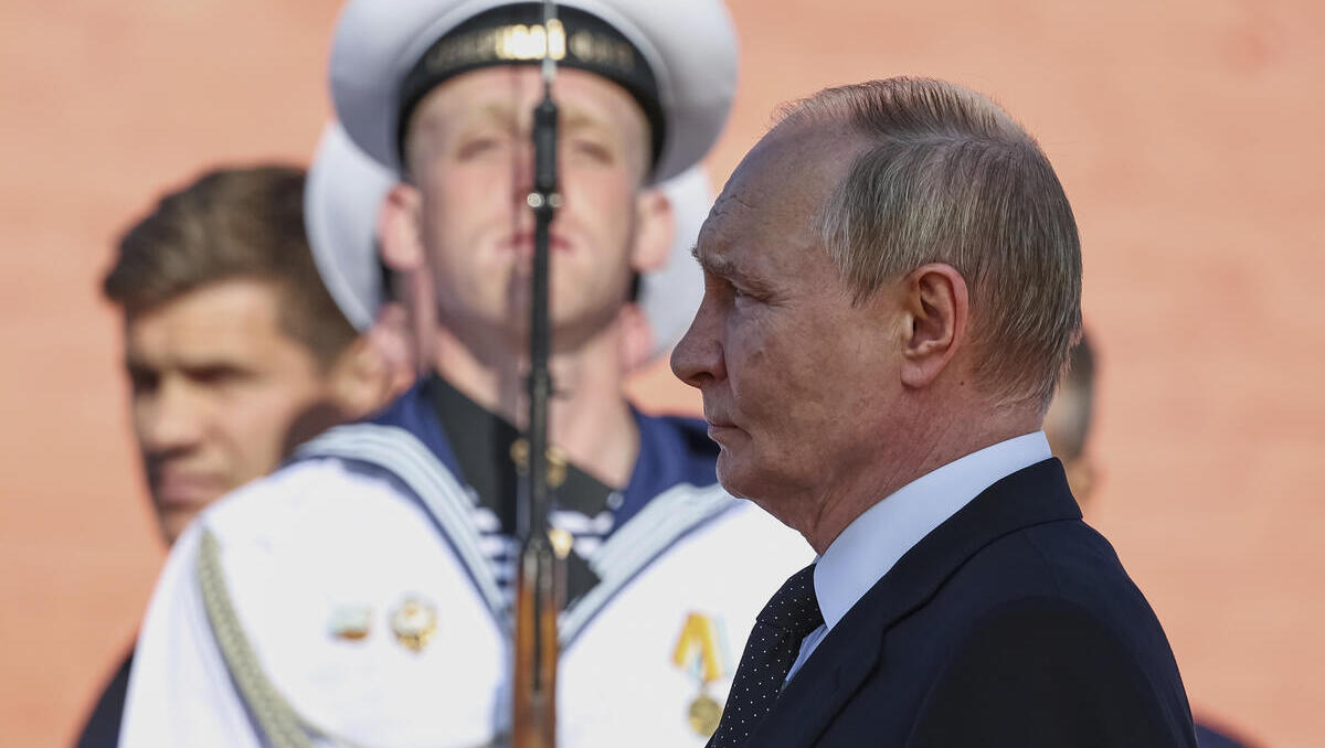 Waffen auf Kosten der Wirtschaft: Russland vor dem ökonomischen Kollaps