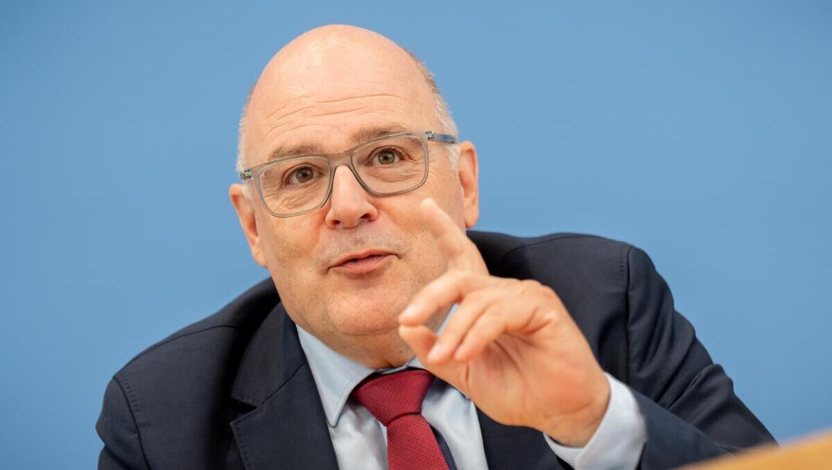 Steigende Zusatzbeiträge: Arbeitgeberverbände fordern eine Neuauflage der Praxisgebühr 