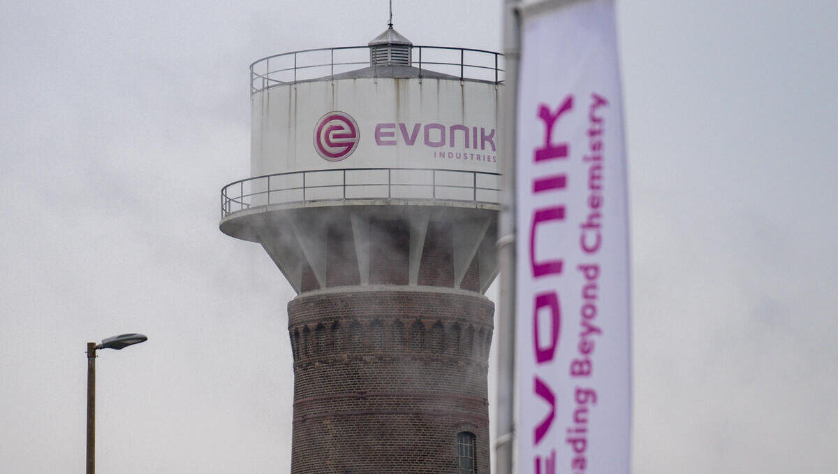 Evonik Aktie: Geschäftsbelebung durch Sondereffekte – Jahresziele bestätigt