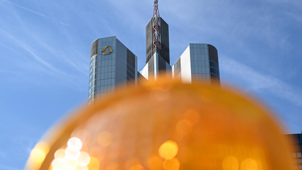 Commerzbank-Aktie: Konzern kommt beim Stellenabbau schneller voran als geplant