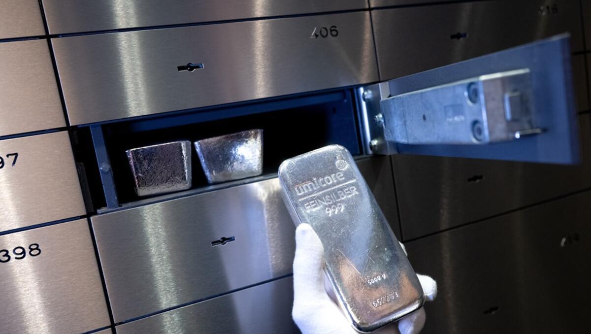 Silberpreis auf Rekordniveau: Warum Silber den großen Bruder Gold aktuell in den Schatten stellt 