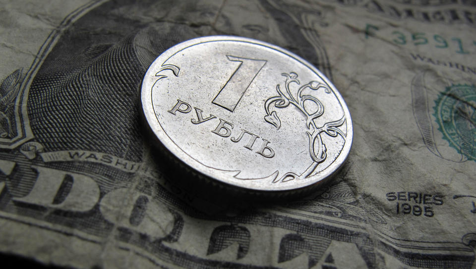 Rubel sinkt auf Allzeit-Tief - und macht Russland dadurch stärker    