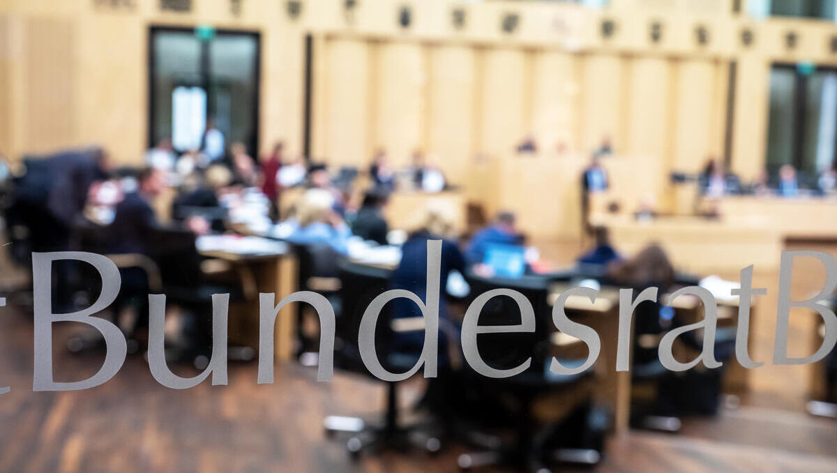 Bundesrat prüft Sparpaket für Krankenkassen – Länder erhöhen den Druck