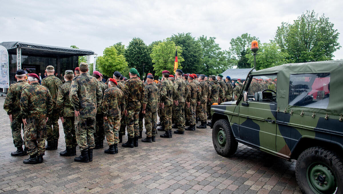 Fehlende Reservisten der Bundeswehr: Sollen ehemalige NVA-Soldaten zum Einsatz kommen?