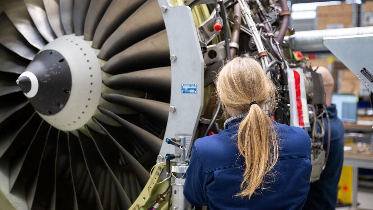 Stellenabbau: Keine neuen Jobs zum Jahresende - Fachkräftemangel wird geringer 