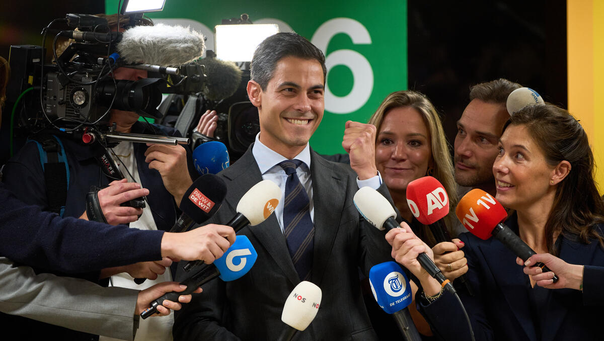 Nach einem knappen Wahlkampf: Linksliberale D66 setzen sich gegen Wilders durch Nach einem knappen Wahlkampf: Linksliberale D66 setzen sich gegen Wilders durch