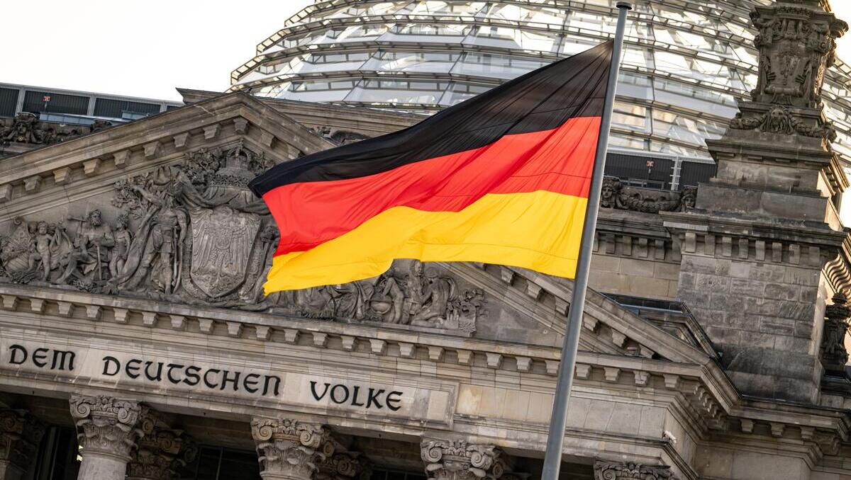 Deutschlands Aufrüstung: Frankreich bewertet Machtverhältnisse in Europa neu