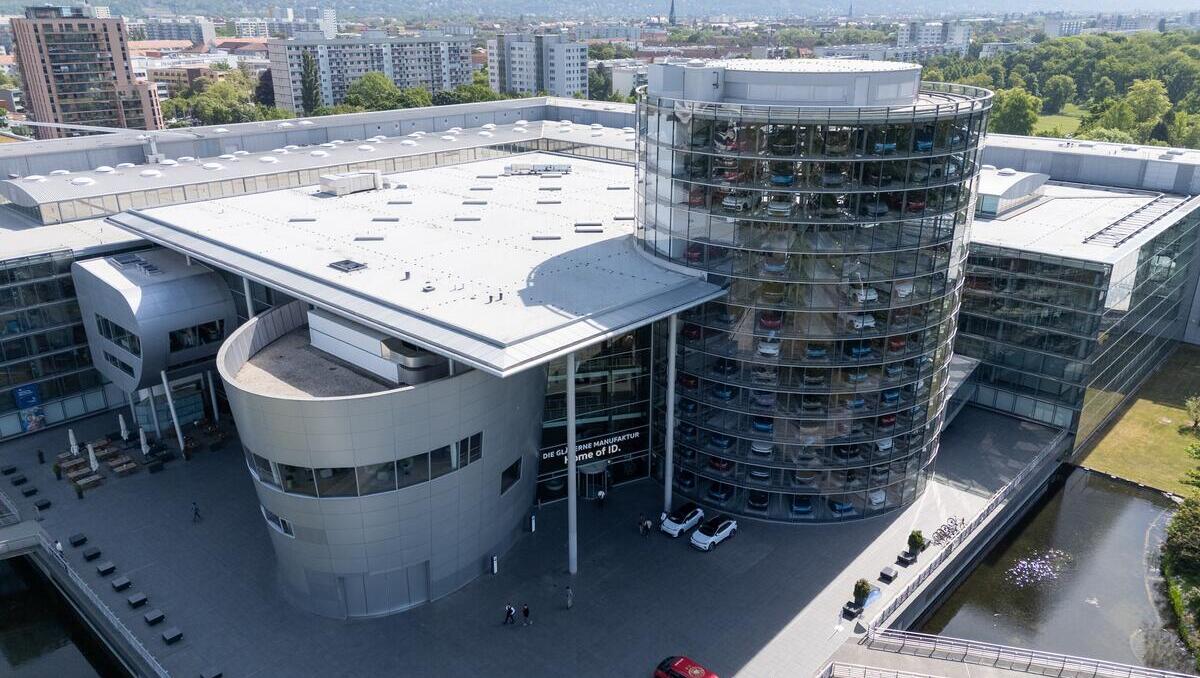 Volkswagen beendet Fahrzeugproduktion: Umbaupläne für Gläserne Manufaktur in Dresden
