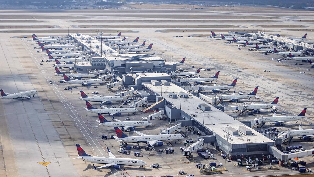 Ticketsteuer sinkt: Flugbranche verspricht mehr Verbindungen – Passagiere bleiben skeptisch