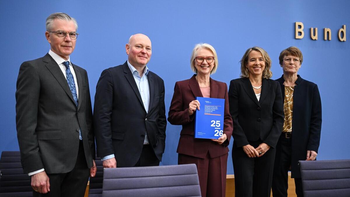 Mini-Wachstum: Wirtschaftsweise senken erneut Prognose - Abschwung setzt sich fort 
