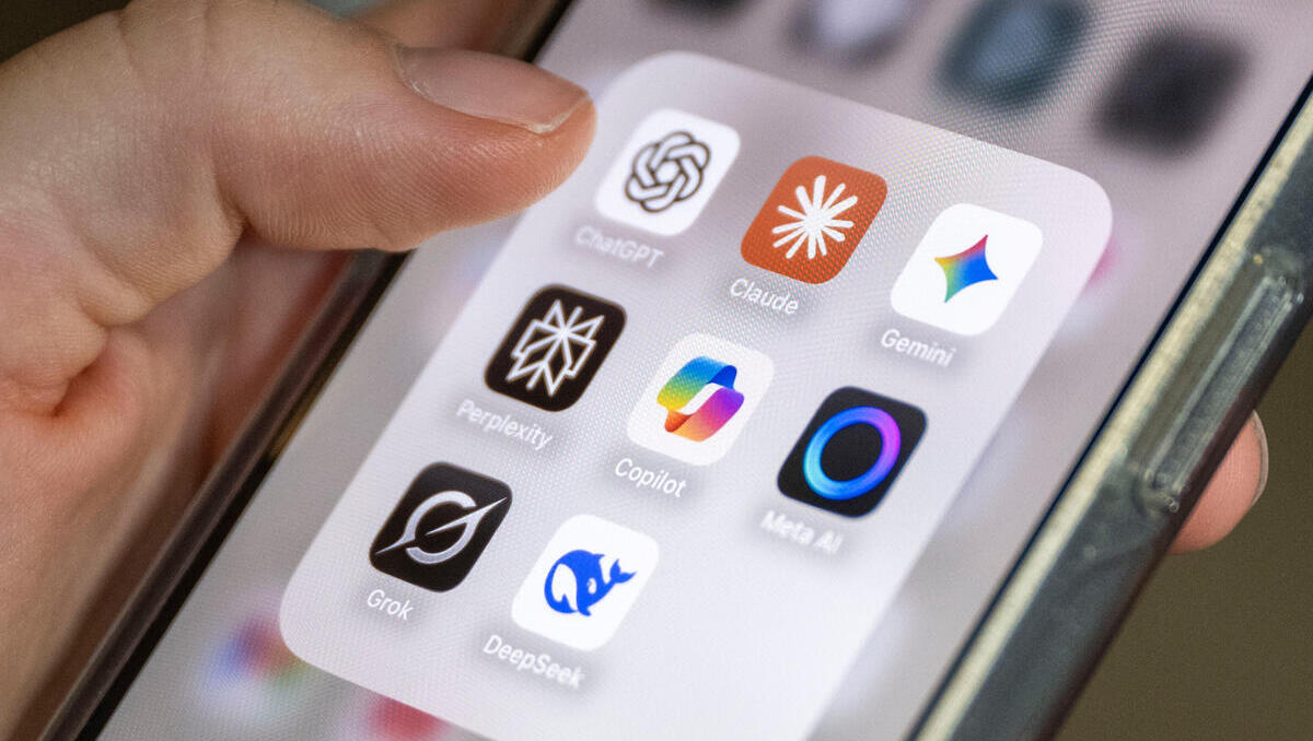 Anthropic baut KI-Strategie aus: Chatbot Claude nun auch im Finanz- und HR-Sektor