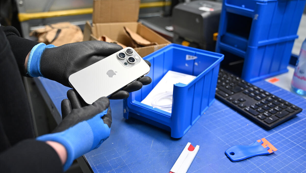 Recht auf Reparatur: So sparen Sie künftig Geld bei Handy, Waschmaschine & Co.