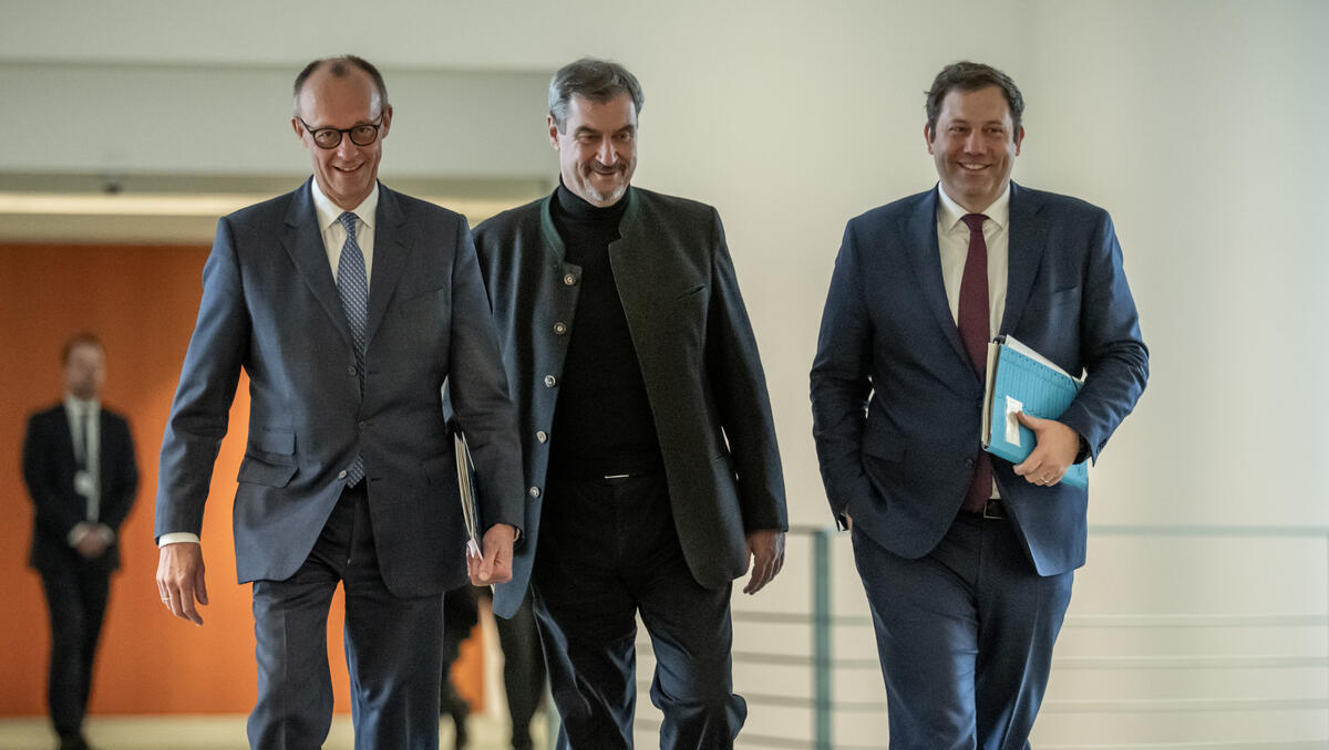 Koalition erzielt Kompromisse bei Rente, Autos und Wohnungsbau