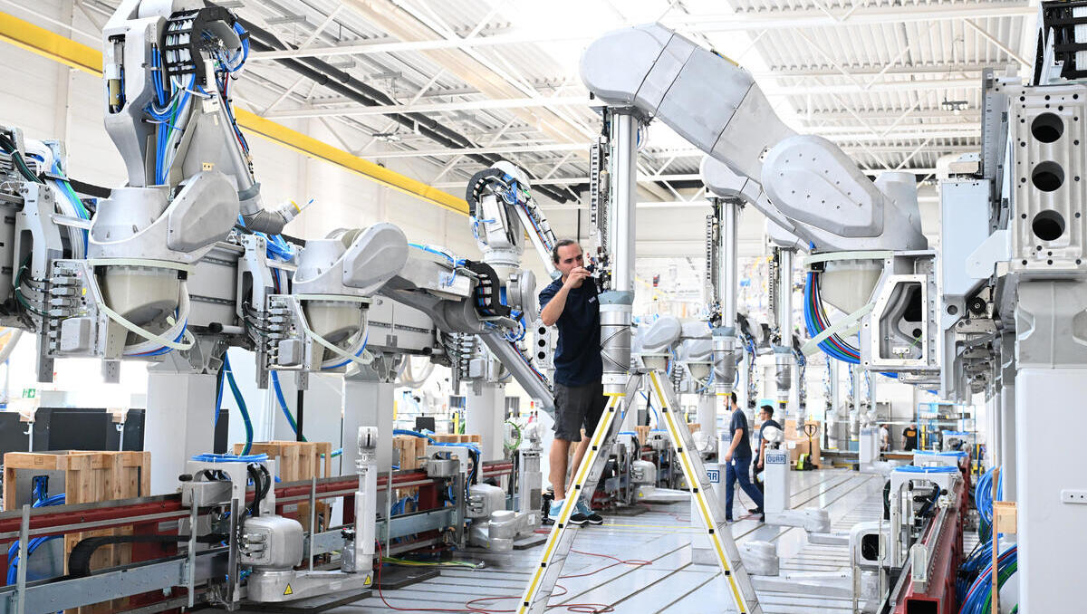 KI-Kompetenz im Maschinenbau: Warum Firmen Nachwuchsprobleme sehen