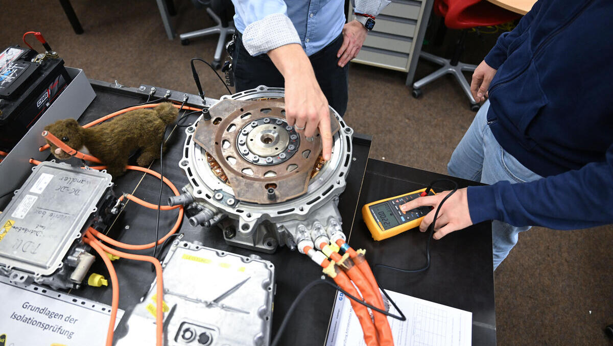 Weniger Azubi-Stellen: Ausbildungszahlen sinken weiter, zweiter Rückgang in Folge