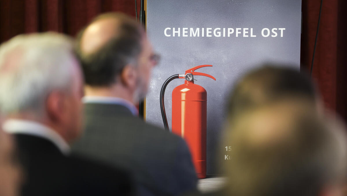63.000 Jobs bedroht: Ostdeutsche Chemiebranche drängt auf Rettungsplan