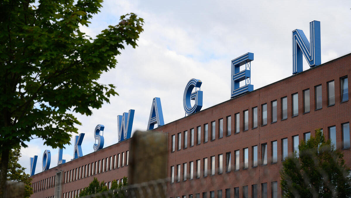Monatlich 15.000 Arbeitslose aus der Industrie