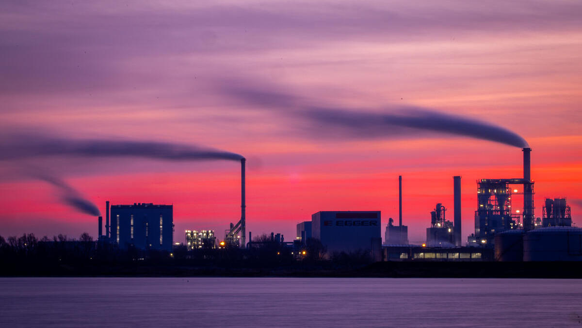 Unerwarteter Auftrieb: Deutsche Industrie trotzt den Prognosen