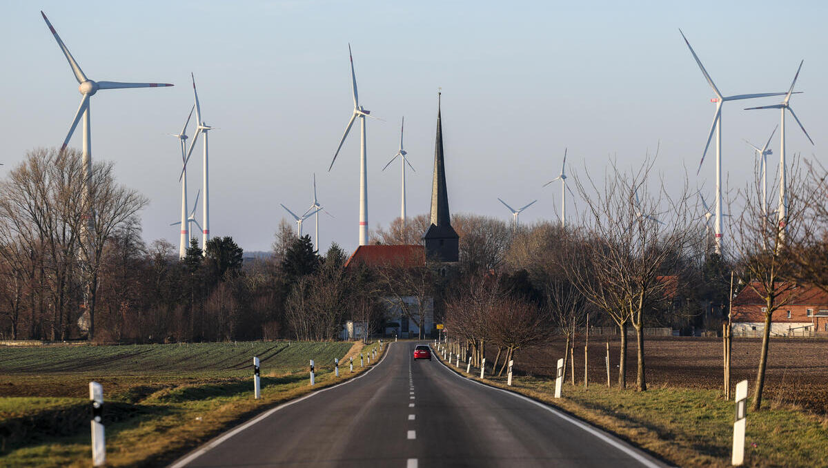 Windkraft-Ausbau und Verschiebung des Öl-Embargos