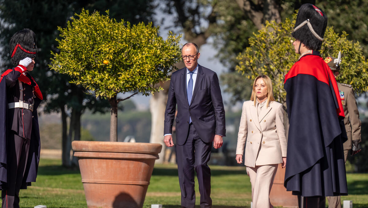 Kriegstüchtigkeit in Europa: Deutschland und Italien stärken Rüstungspartnerschaft