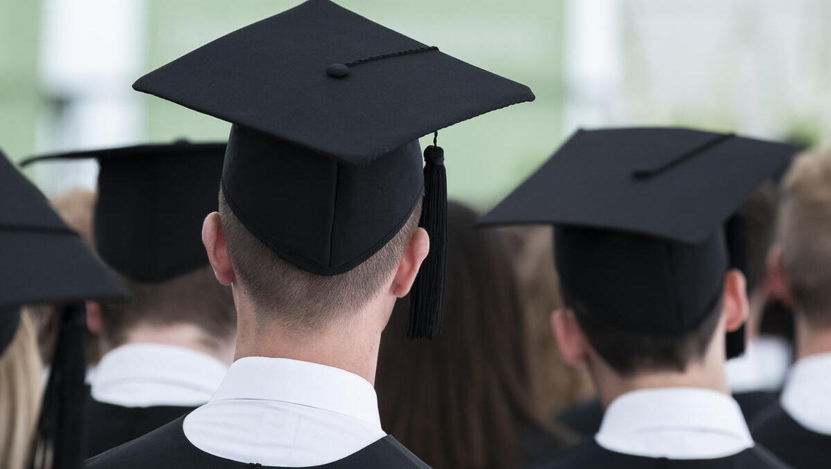 Arbeitslosenquote gestiegen: 1,9 Millionen Hochgebildete von Armut gefährdet