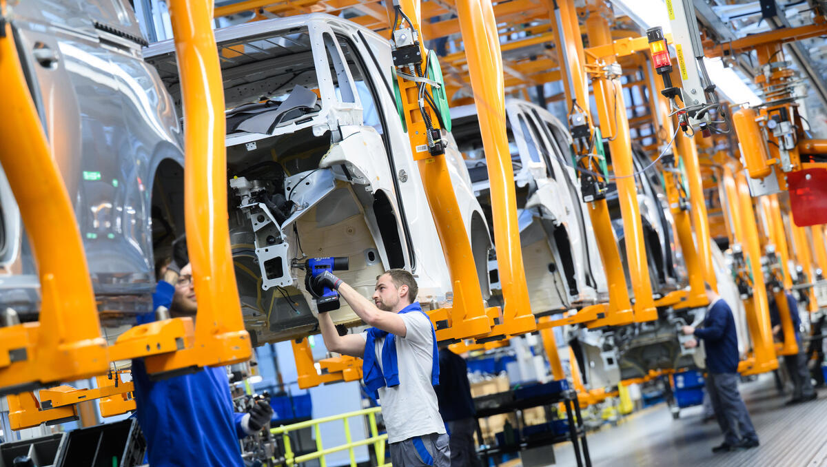 Deutsche Autoindustrie wird zum Symbol des EU-Abstiegs