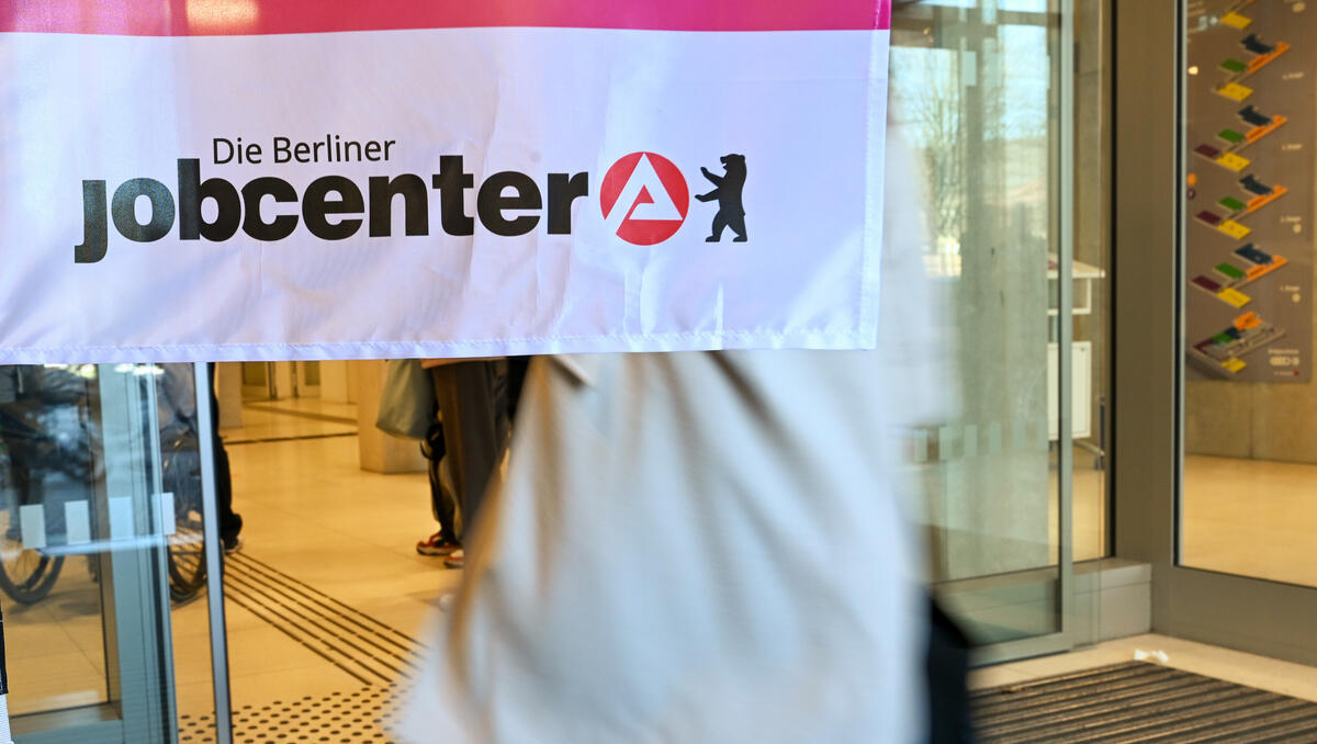 Arbeitsmarkt unter Druck: Kosten der Arbeitslosigkeit steigen dramatisch an