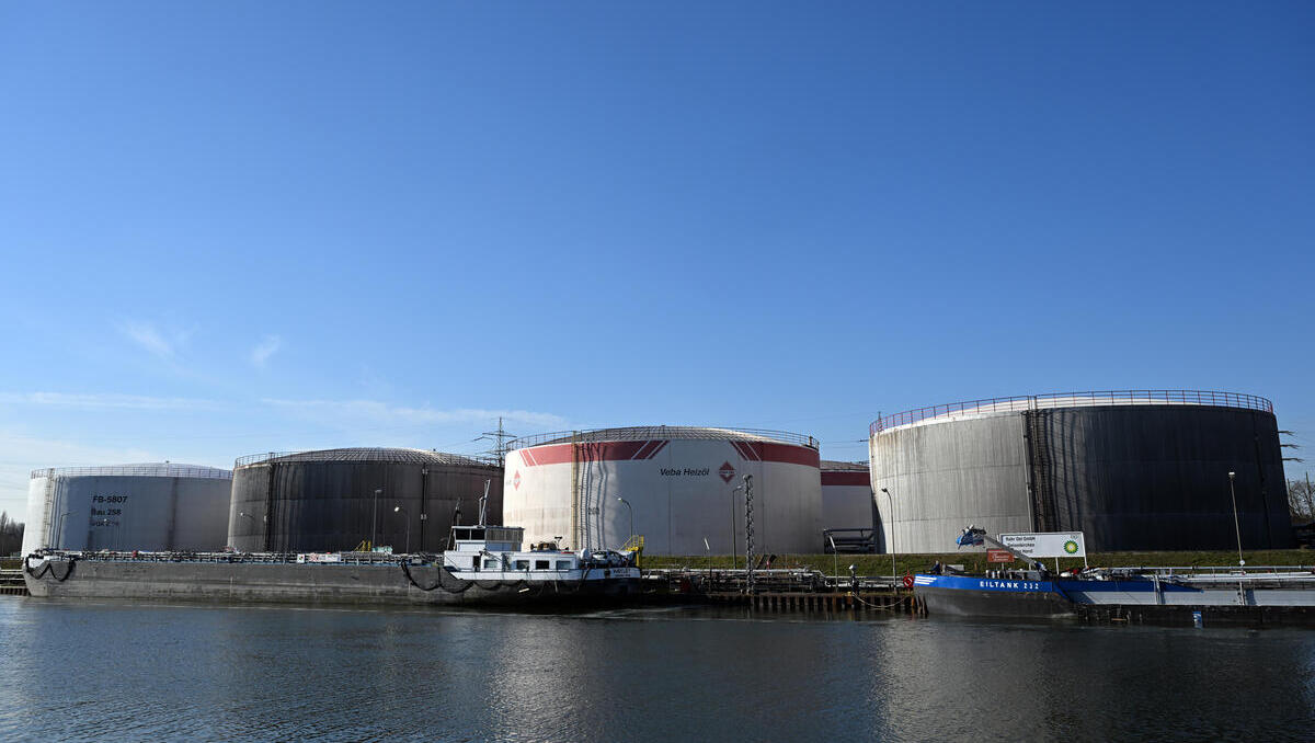 Ölpreis-Explosion: G7-Staaten beraten über Freigabe von Notreserven