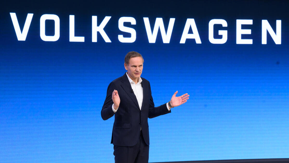 VW-Aktie unter Druck: Volkswagen im Abwärtsstrudel – Radikalkurs gegen Milliarden-Verlust