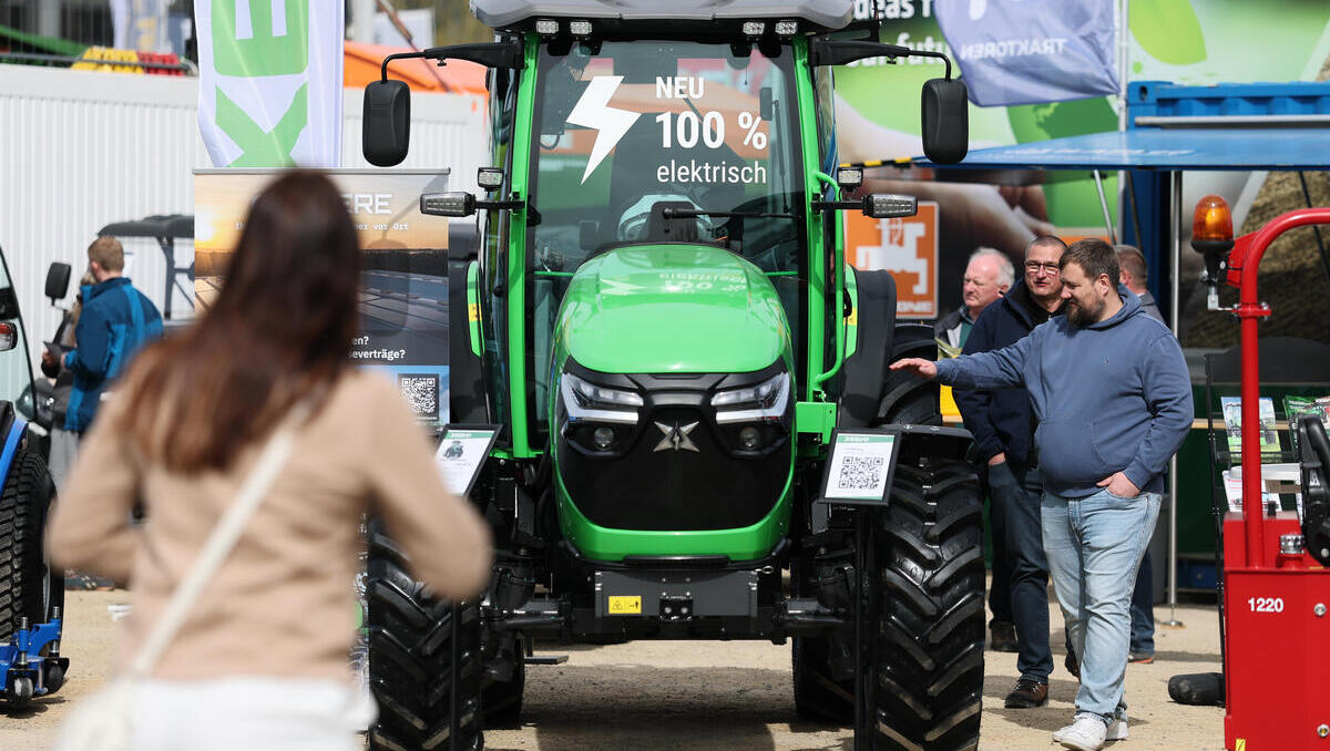 Agrartechnik wird elektrisch: Ex-VW-Chef Diess will E-Traktor auf den Markt bringen