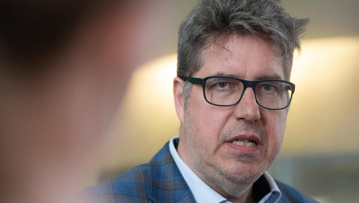 Umstrittene EEG-Reform: Grüne wollen Reiche in Ausschuss zitieren