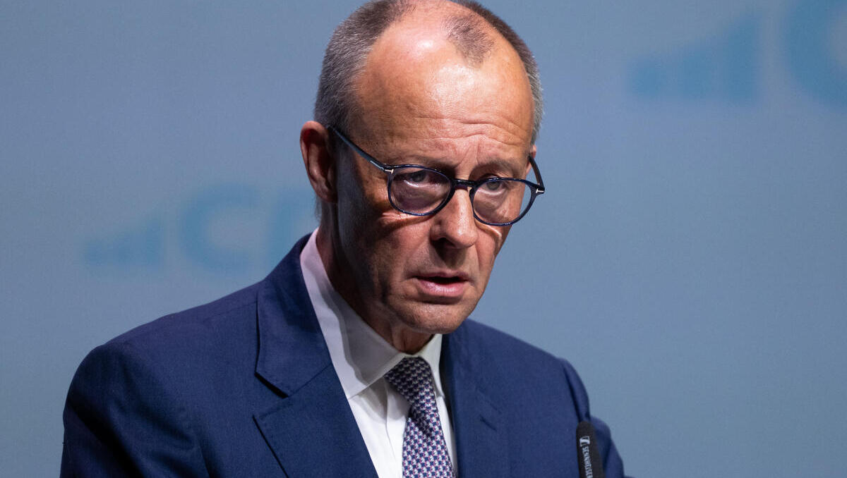 Angst vor Altersarmut steigt: Rentenstreit um Basisabsicherung 