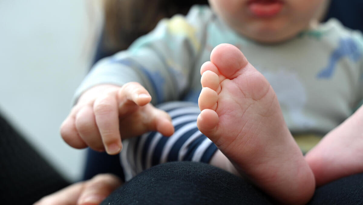 Deutsche Geburtenrate: Zahlen fallen auf  historischen Tiefstand