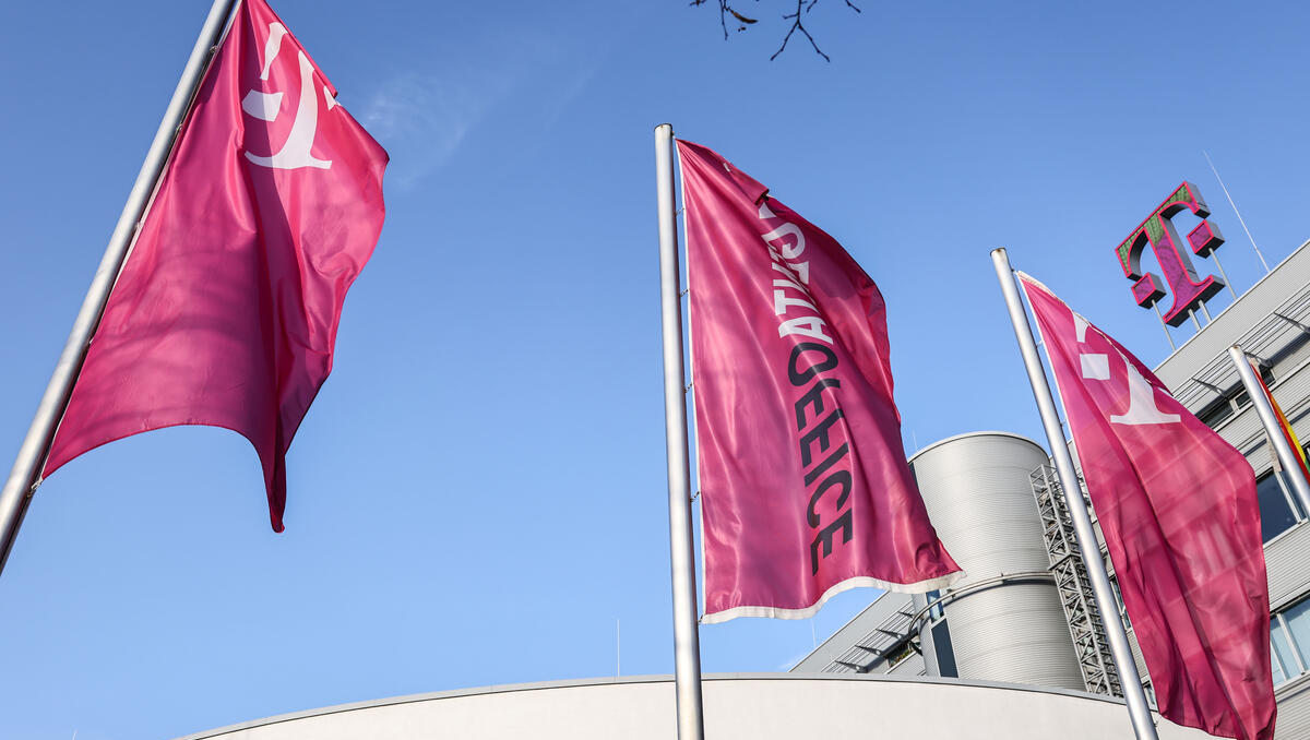 Telekom-Aktie legt zu: Mehr Geld für Aktienrückkäufe