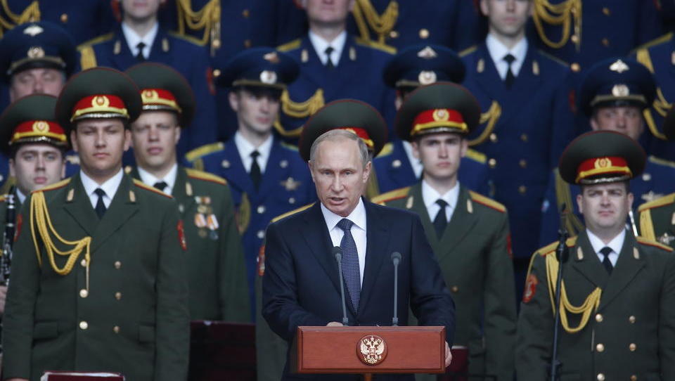 Antwort an Nato und Ukraine? Russland startet großes Militär-Manöver im ganzen Land