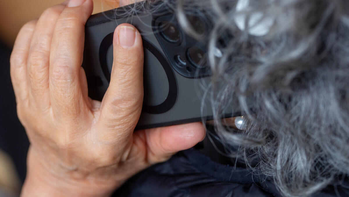Handynutzung: Prepaid-Handys kommen in Deutschland aus der Mode