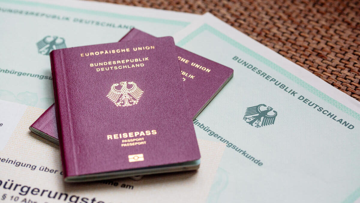 Deutsche Migrationspolitik: Zahl der Einbürgerungen steigt auf Höchststand