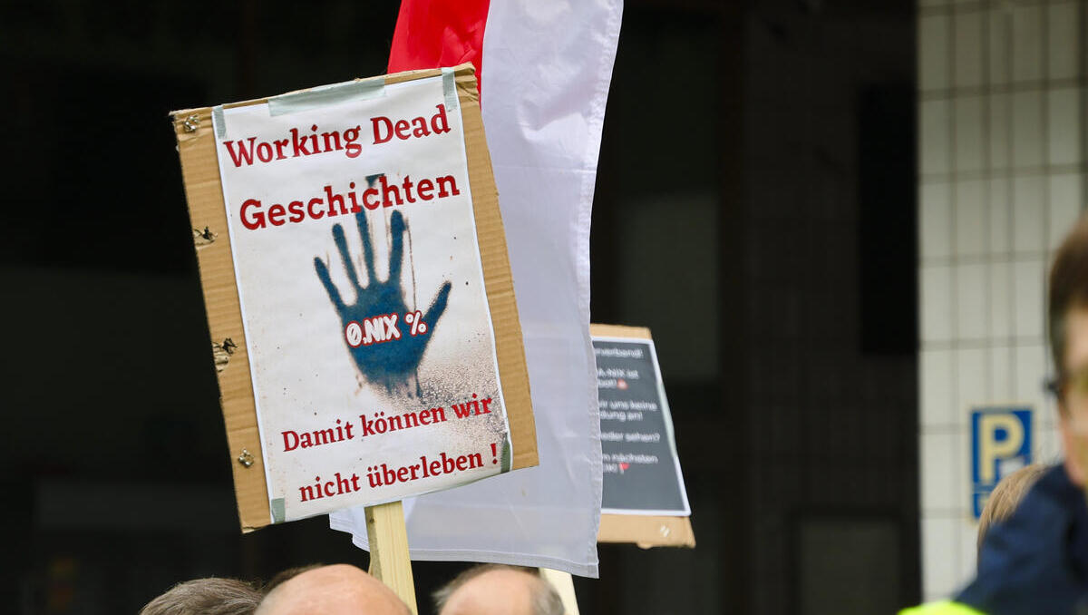 "Wir sind nicht die Billigheimer der Nation": Bundesweite Verdi-Streiks im Handel gestartet