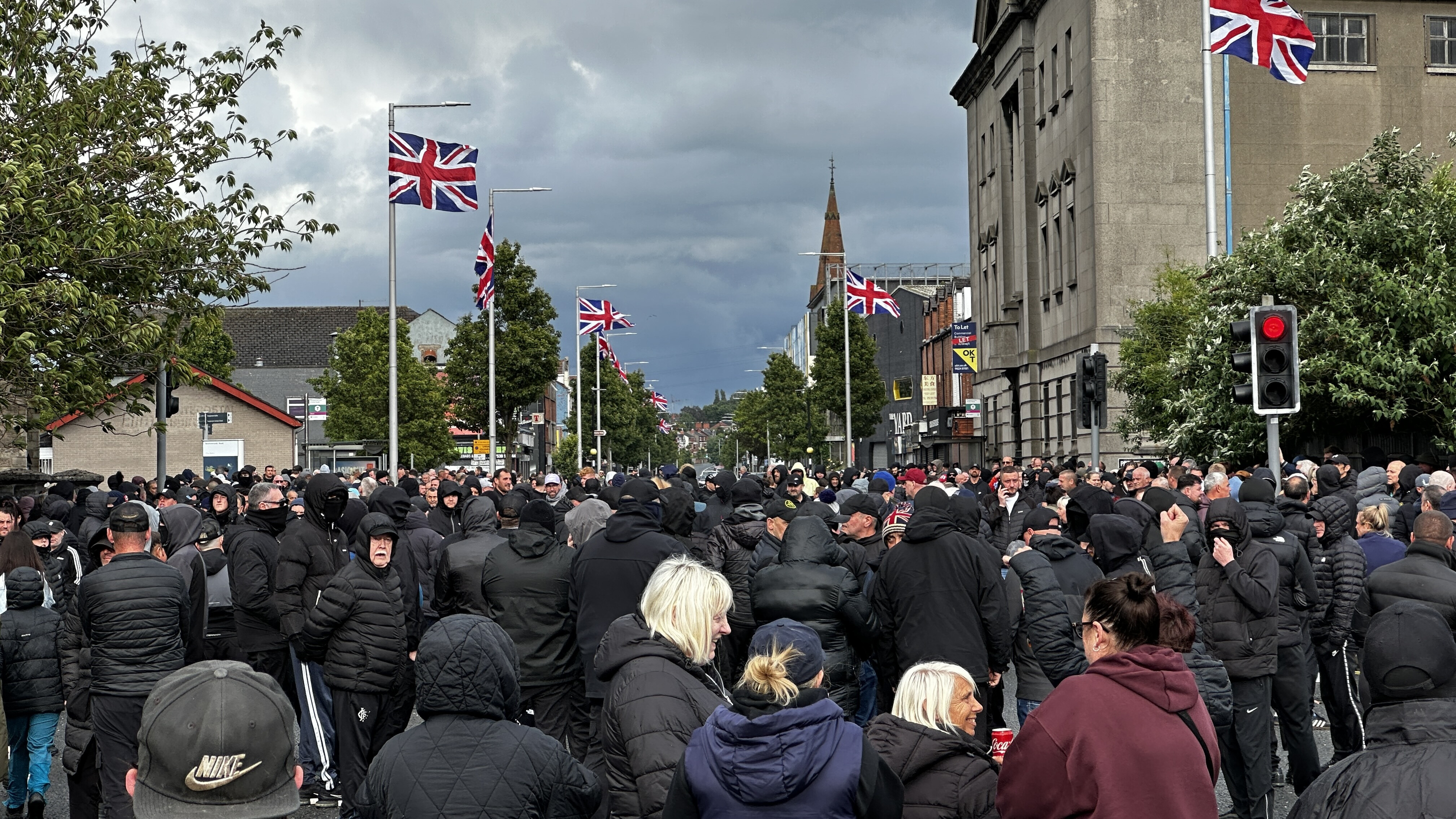 Bürgerkrieg in Belfast: Tödliche Messerattacken erschüttert das Vereinigte Königreich immer wieder