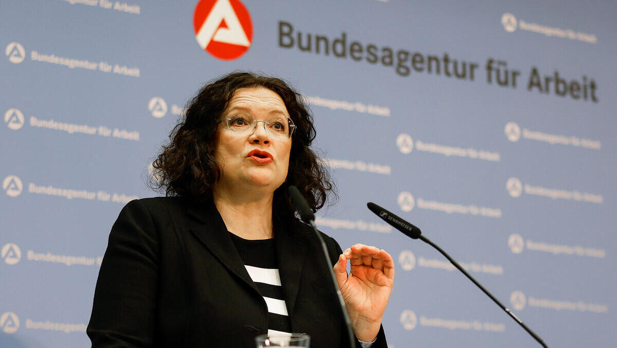 Milliardenloch bei der Arbeitslosenversicherung: Kommen höhere Beiträge?