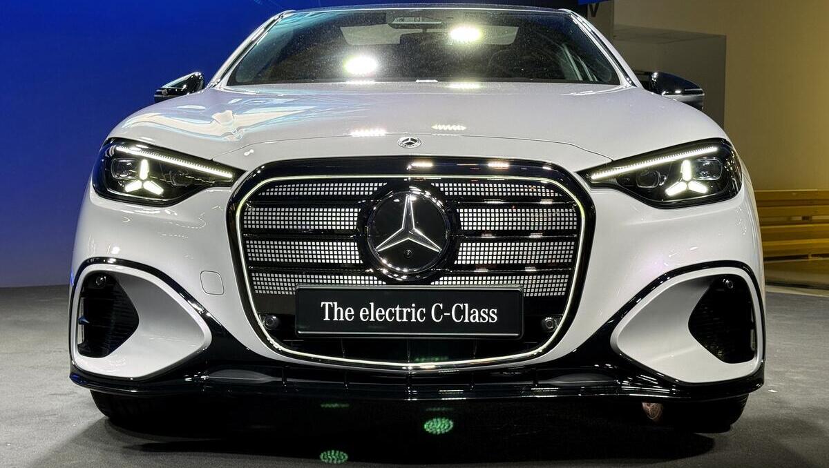 Mercedes-Aktie: Autobauer investiert eine Milliarde Euro in Ungarn – Strategie gegen chinesische Konkurrenz?