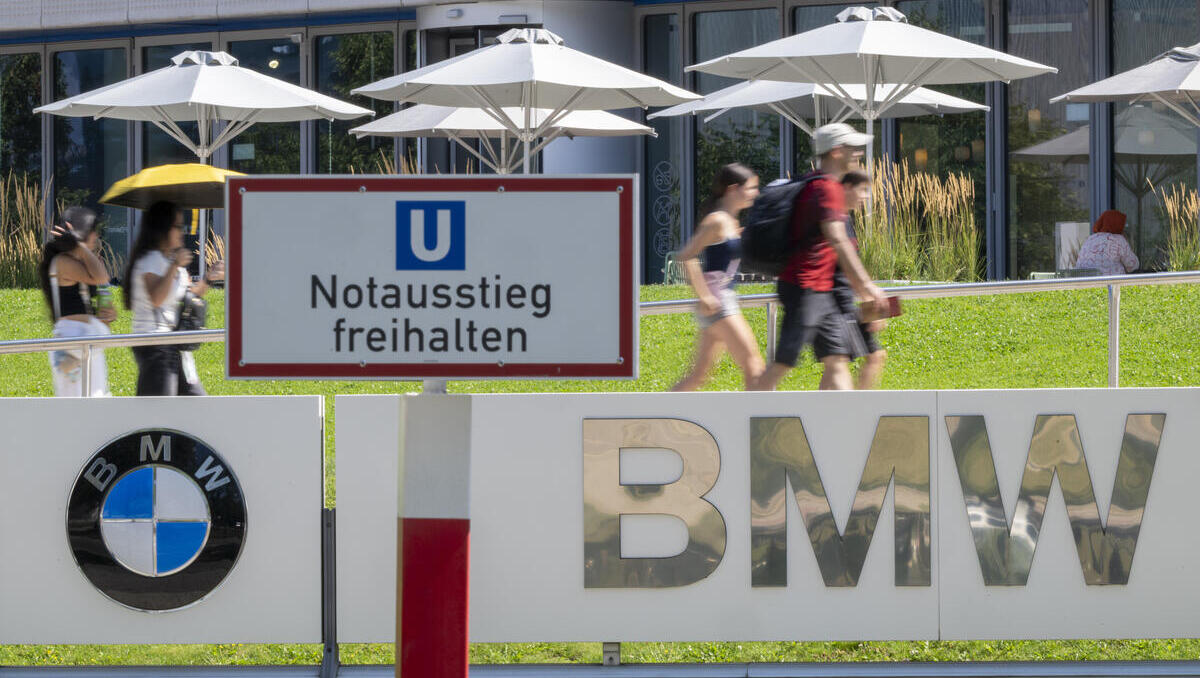 BMW-Gewinn bricht um mehr als ein Drittel ein