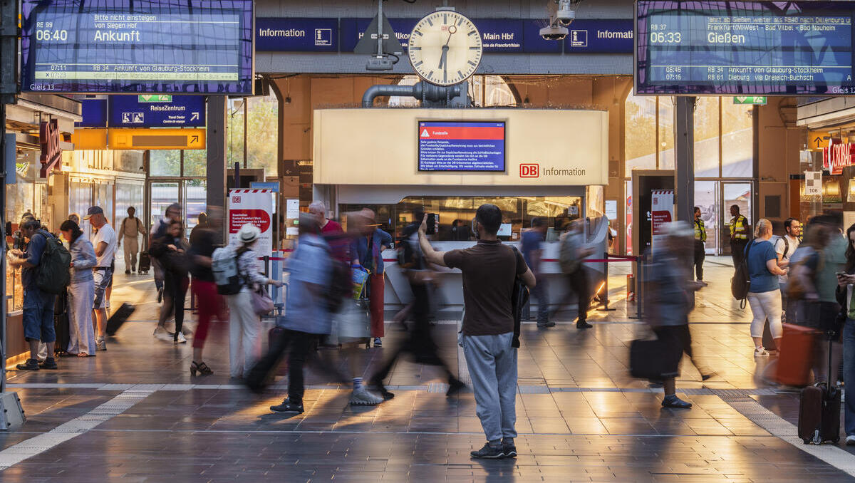 Bahn macht wieder Gewinn: Doch das Chaos bleibt