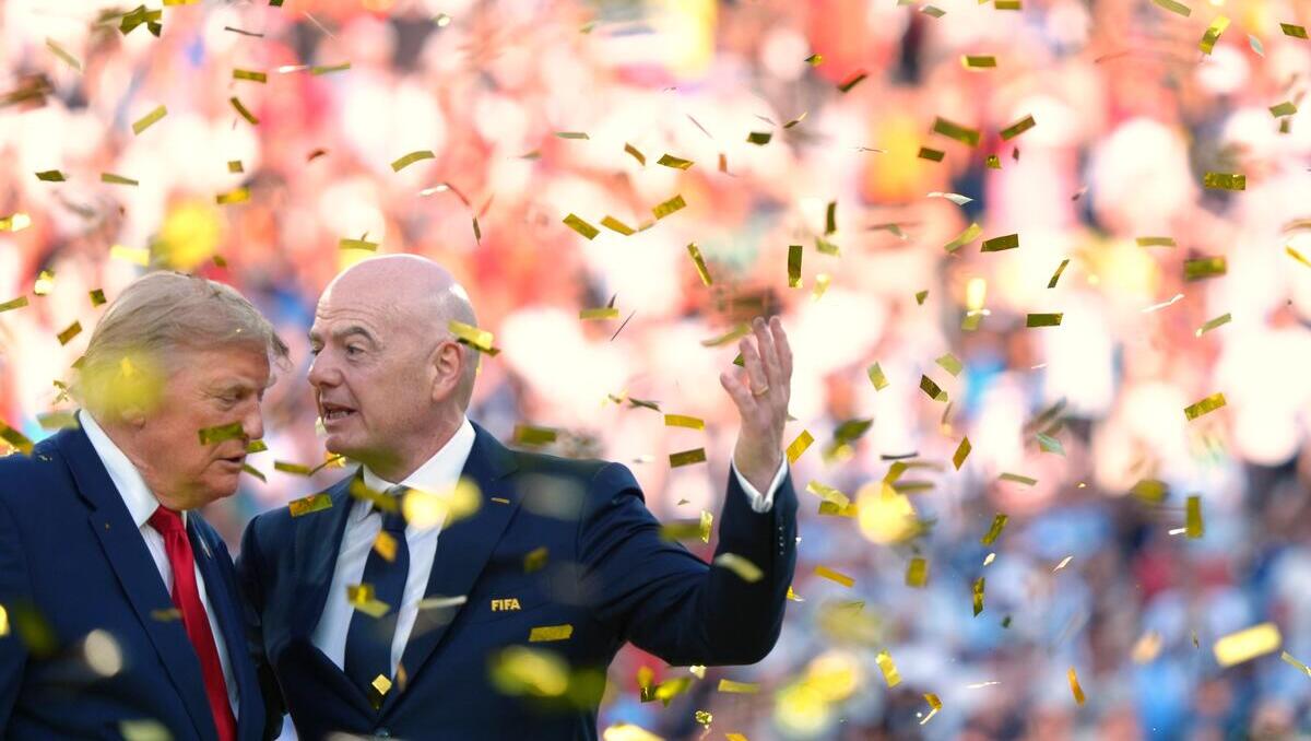 FIFA Krise: Infantino gerät wegen Investorenplänen unter Druck - Länder drohen WM mit Boykot